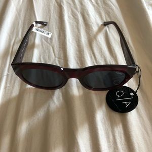 Quay brand new burgundy sunglasses